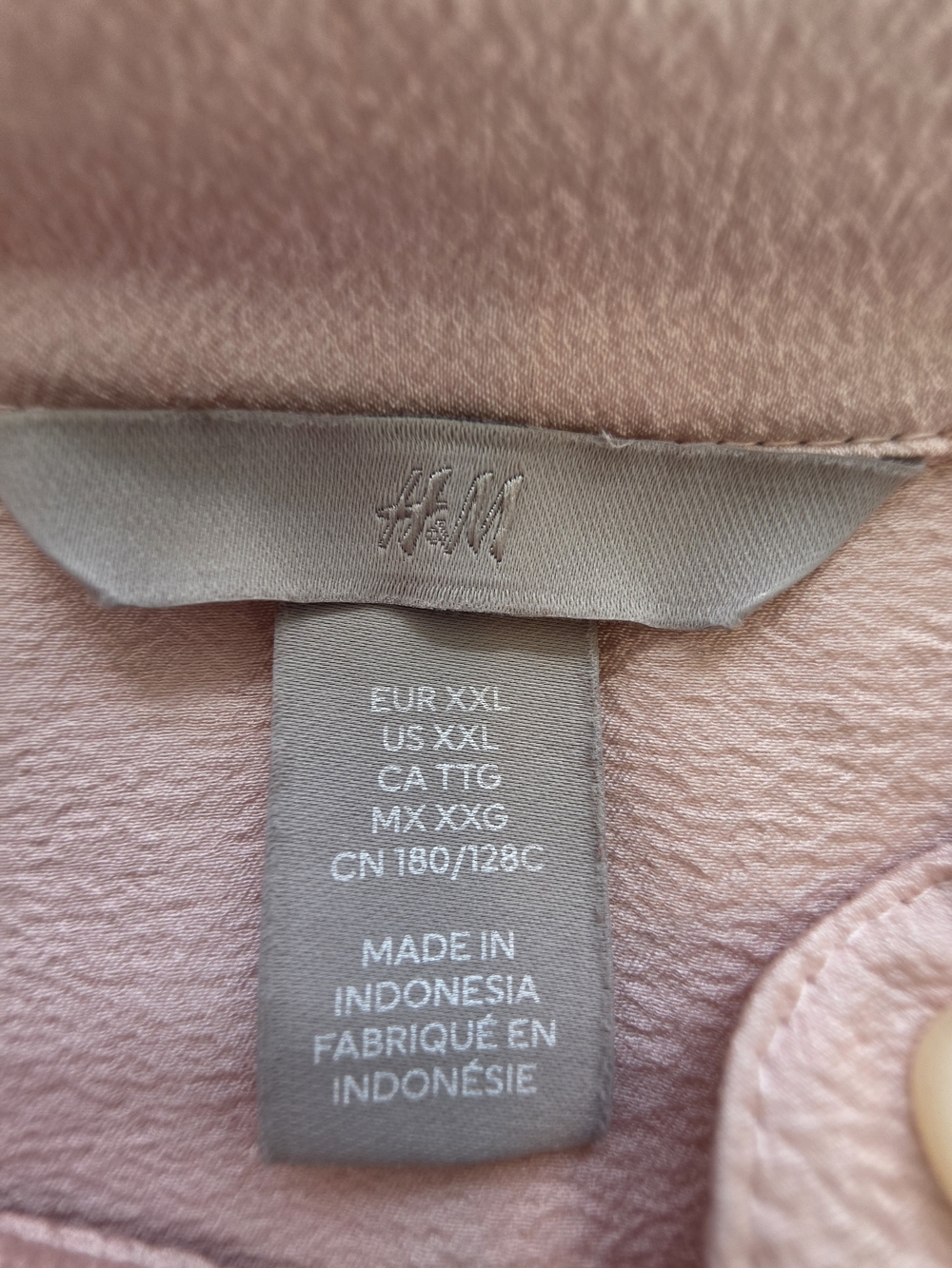 H&M Pale Pink Button-Down Shirt. Size XXL - Picture 3 of 6
